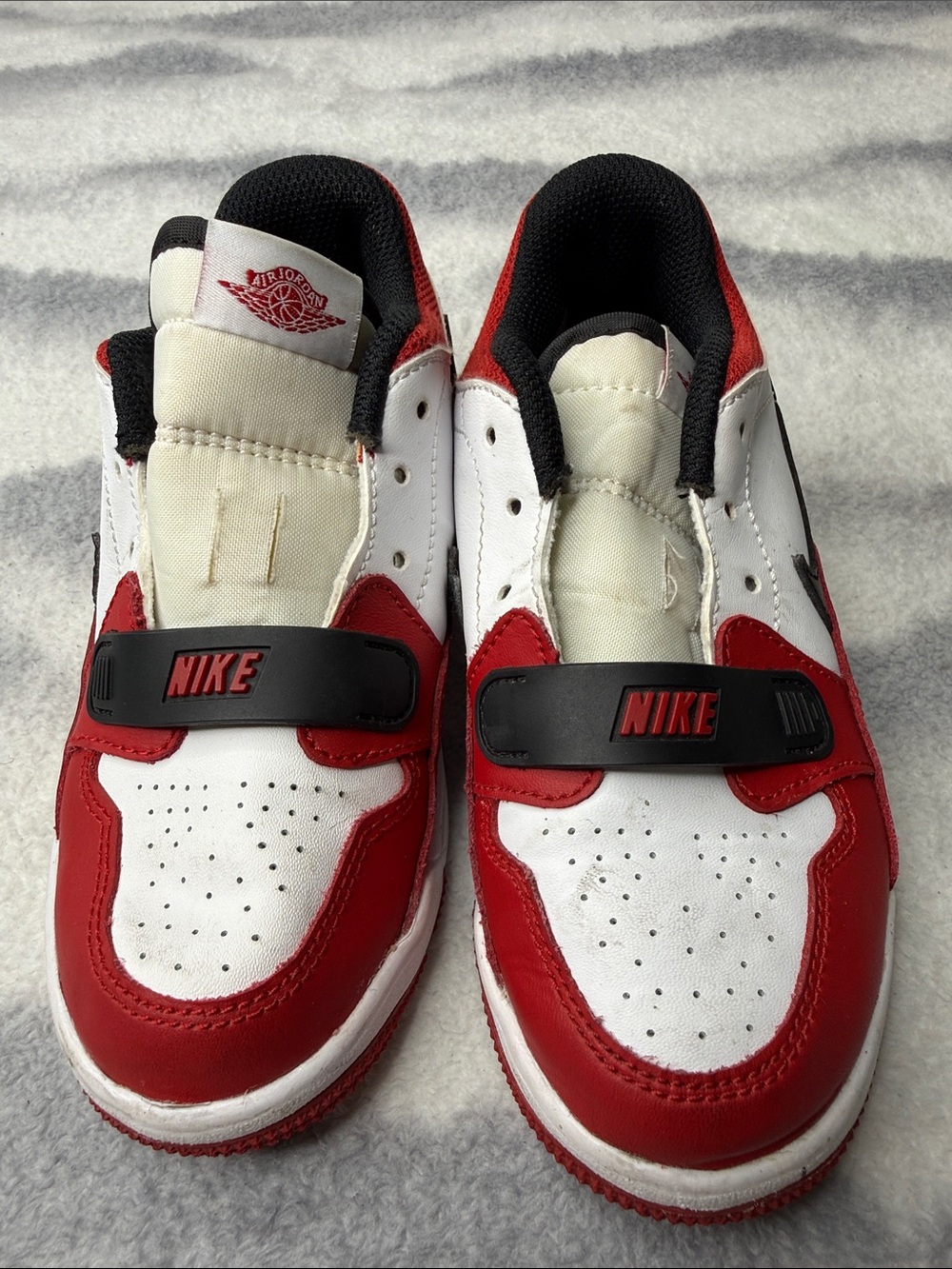 Nike Kids Red, White & Black Low-Top Sneakers with Strap